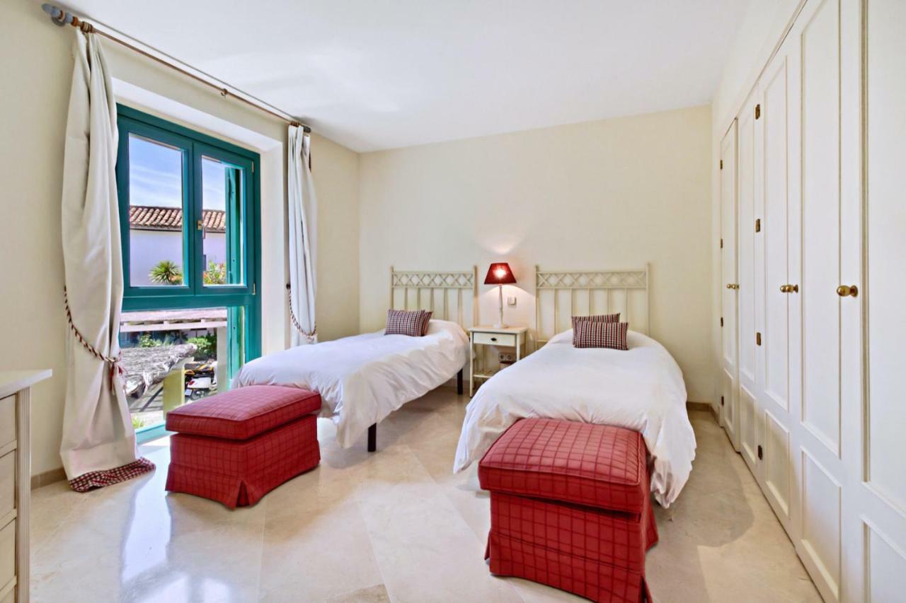 Vila Adosado En Ribera Del Emperador Sotogrande Exteriér fotografie