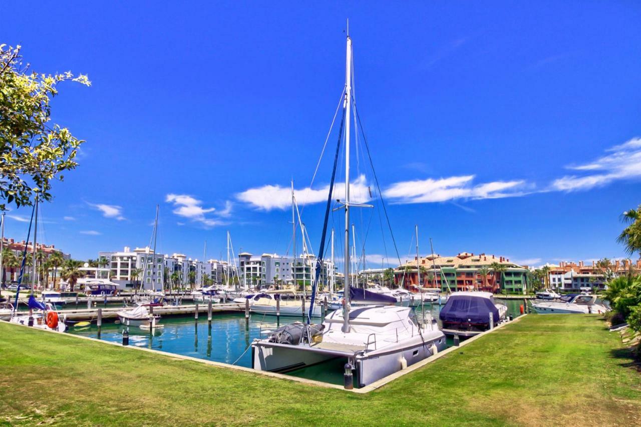 Vila Adosado En Ribera Del Emperador Sotogrande Exteriér fotografie